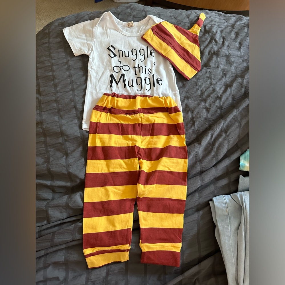 NWOT- 100 “Snuggle this Muggle” infant Harry Potter outfit- 12-24 mths